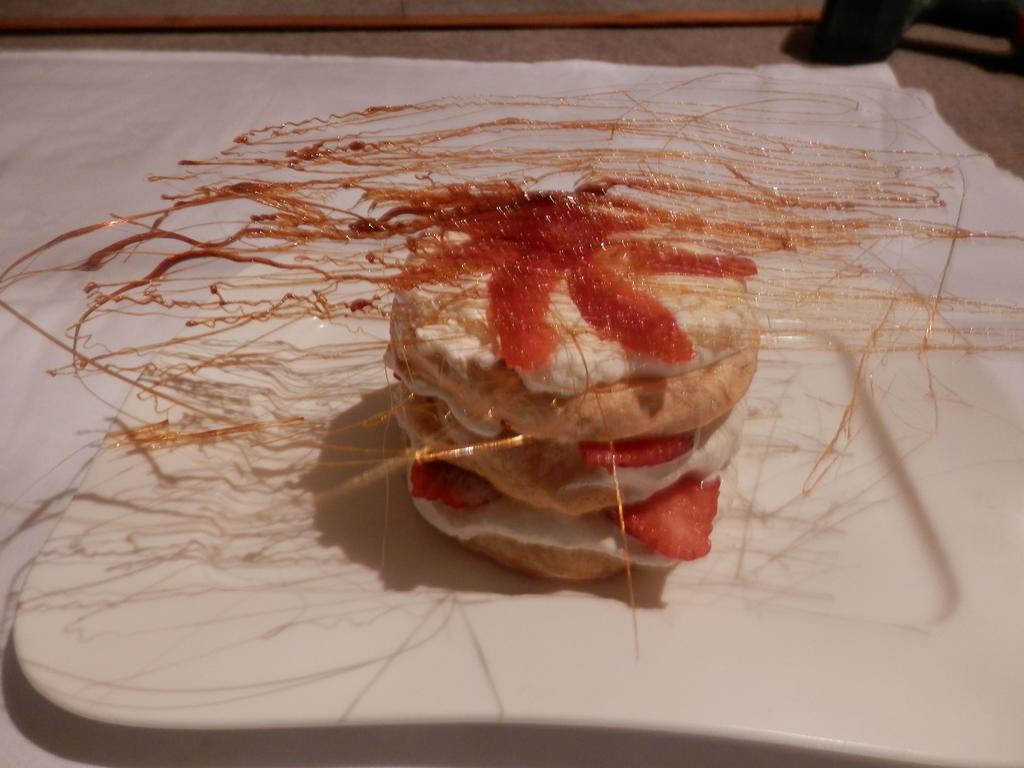 ชาโต อาร์ดิเยอ Bed & Breakfast Ardilleux ภายนอก รูปภาพ