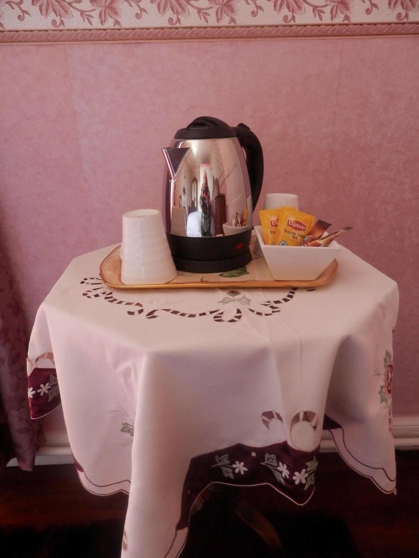 ชาโต อาร์ดิเยอ Bed & Breakfast Ardilleux ภายนอก รูปภาพ