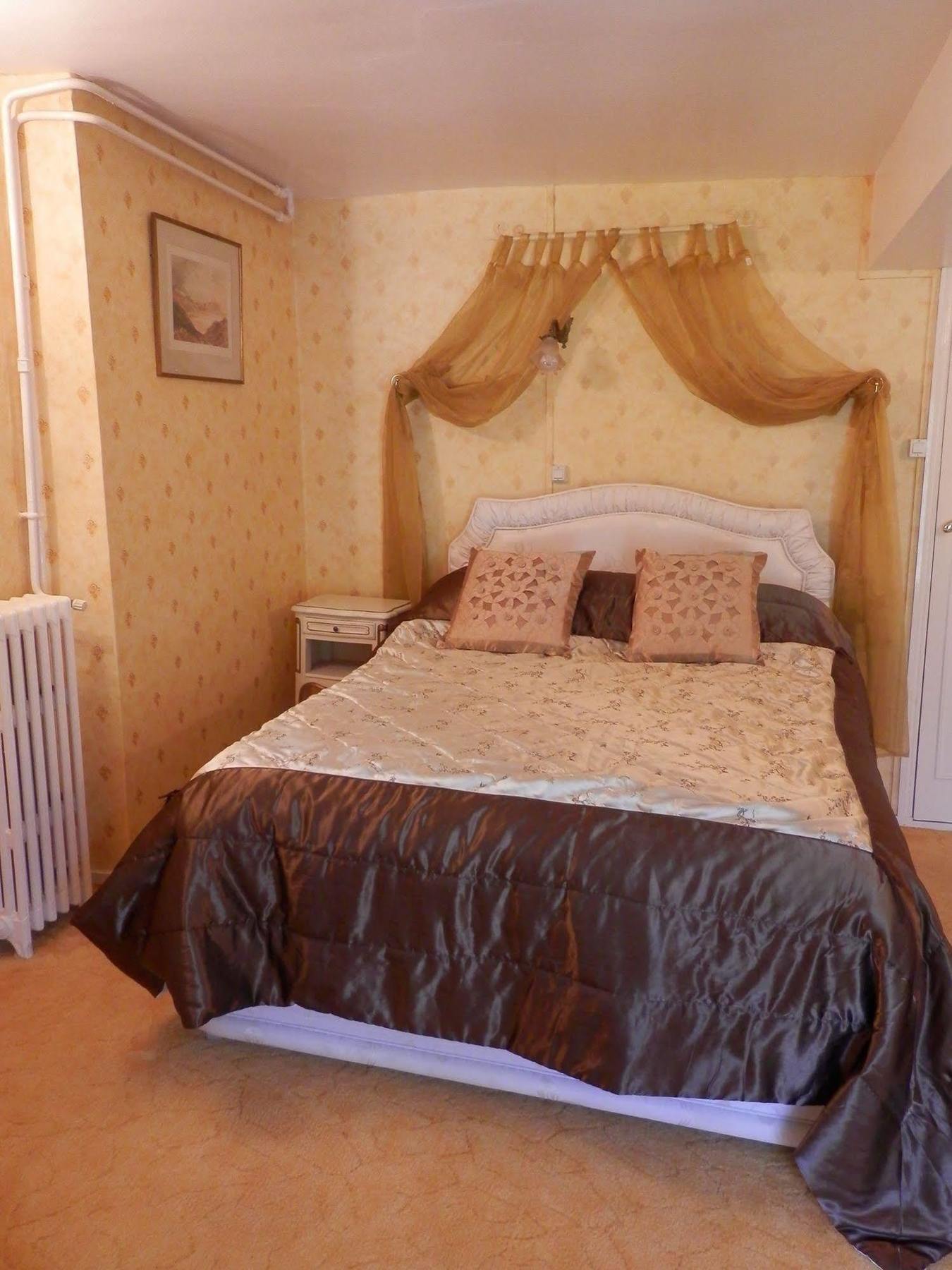 ชาโต อาร์ดิเยอ Bed & Breakfast Ardilleux ภายนอก รูปภาพ