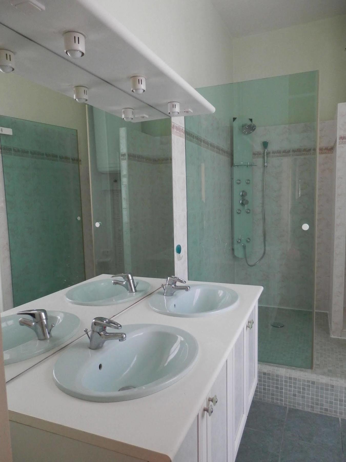 ชาโต อาร์ดิเยอ Bed & Breakfast Ardilleux ภายนอก รูปภาพ