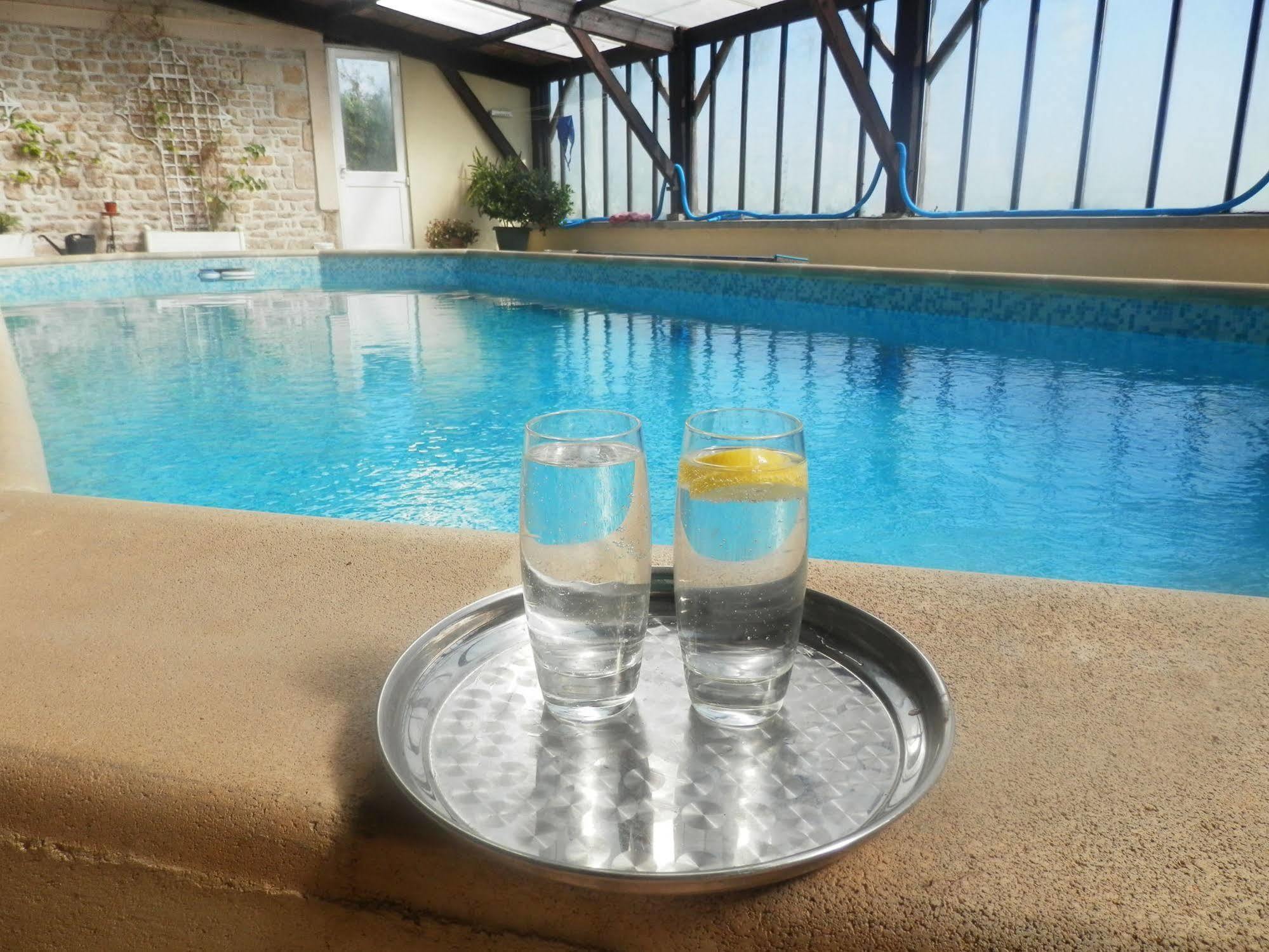 ชาโต อาร์ดิเยอ Bed & Breakfast Ardilleux ภายนอก รูปภาพ