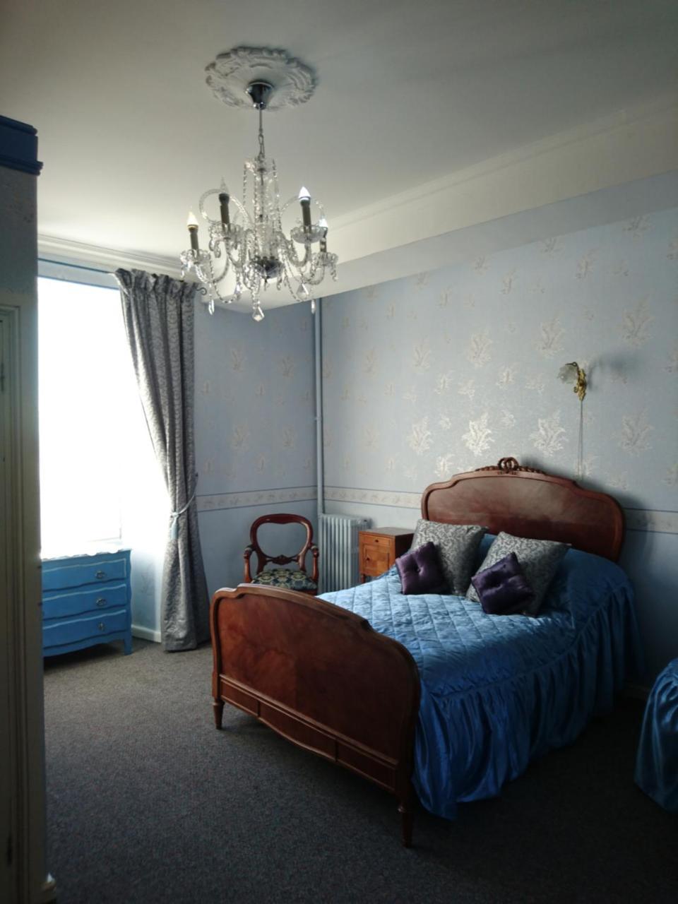 ชาโต อาร์ดิเยอ Bed & Breakfast Ardilleux ภายนอก รูปภาพ